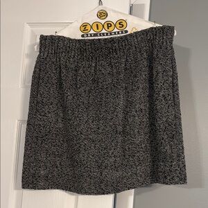 Elegant Black and Gray Skirt